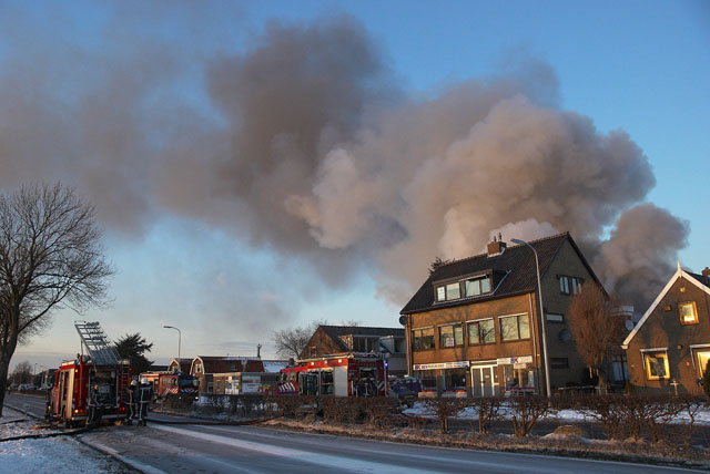 2012/41/GB 20120206 042 Binnenbrand loods Schipholweg.jpg